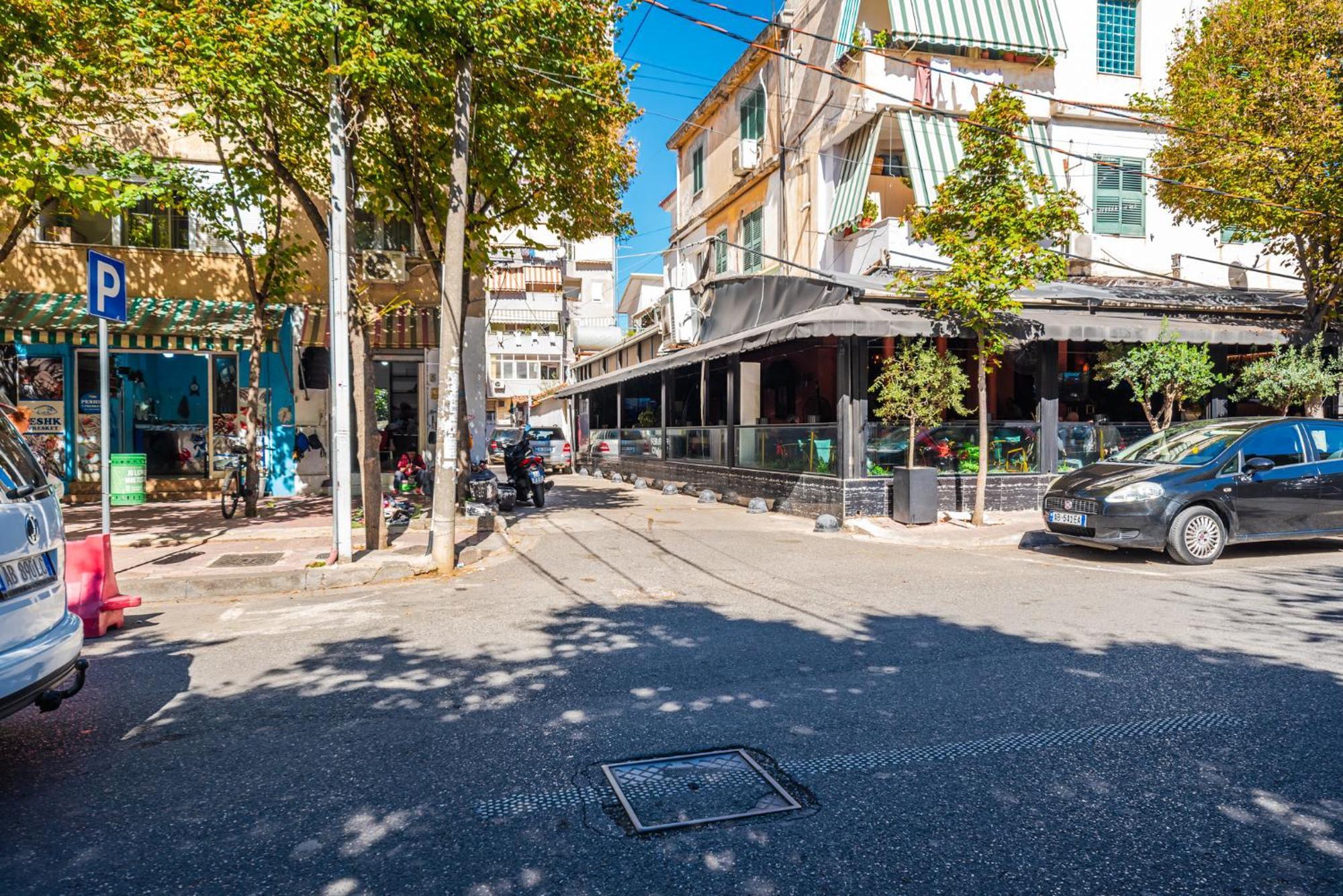 Sisi'S Apartments-Tirana City Center ภายนอก รูปภาพ