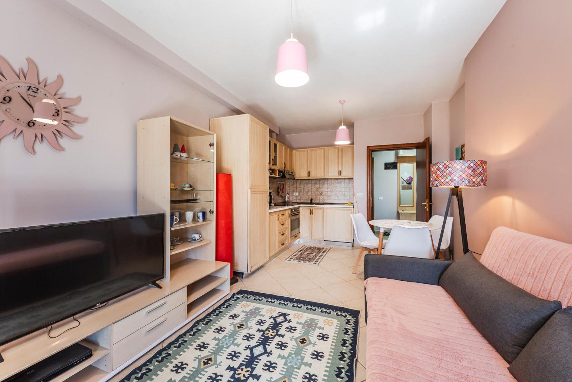 Sisi'S Apartments-Tirana City Center ภายนอก รูปภาพ