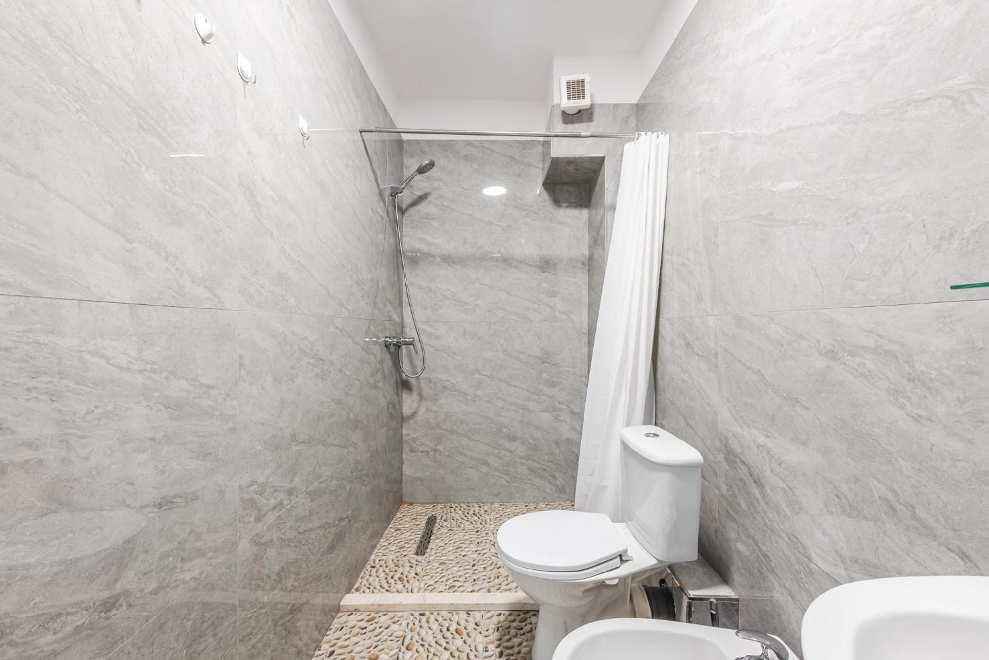 Sisi'S Apartments-Tirana City Center ภายนอก รูปภาพ