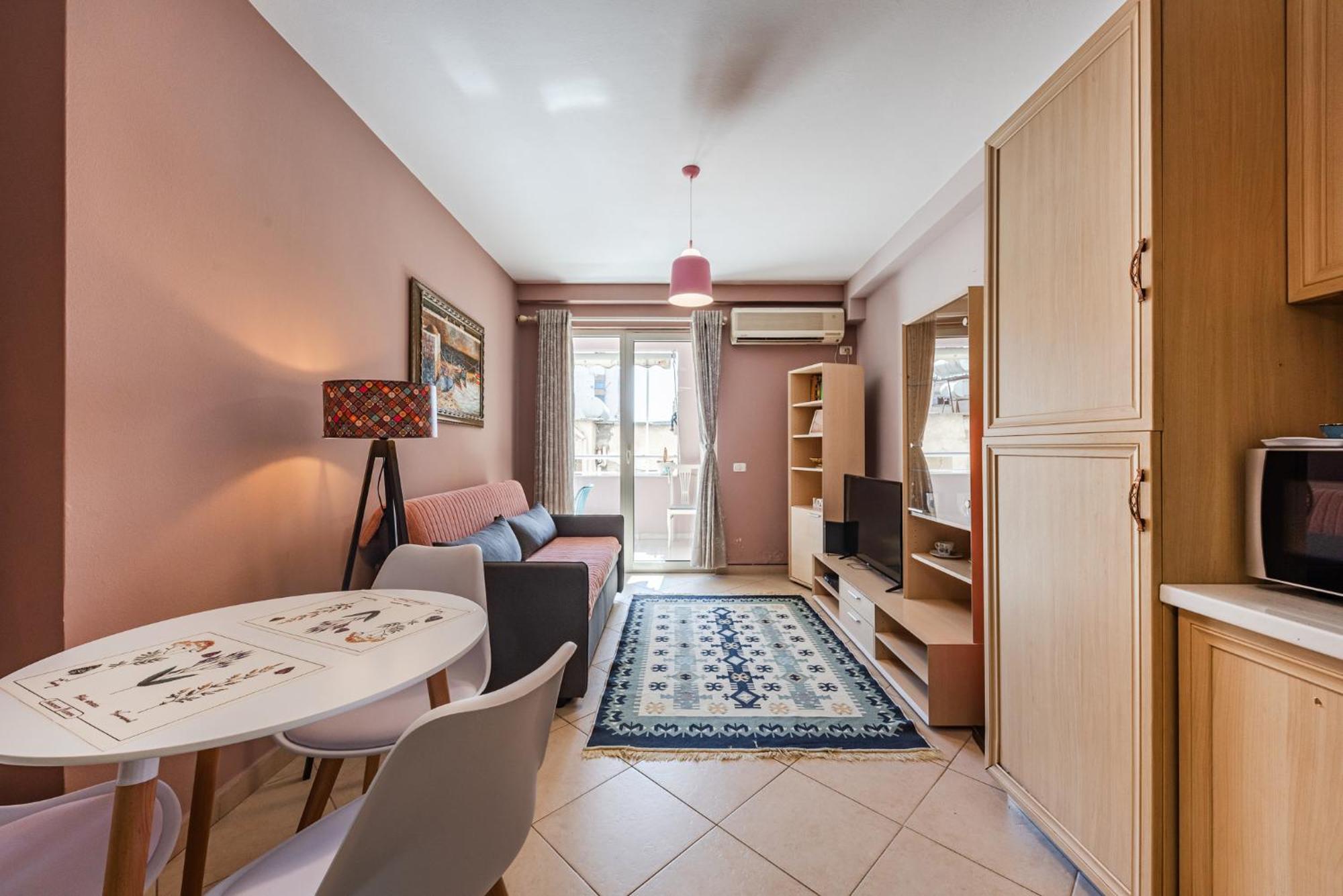 Sisi'S Apartments-Tirana City Center ภายนอก รูปภาพ